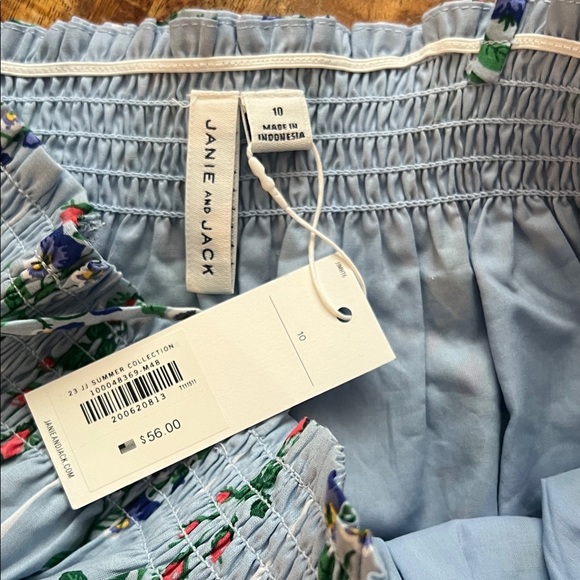 Floral Strappy Romper - Picture 2 of 2